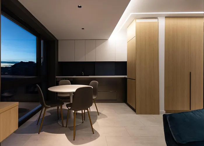 Apartment Alecsandri - Near Old Town - Private Parking *